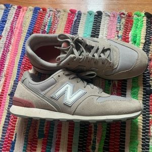Tan new balance 696